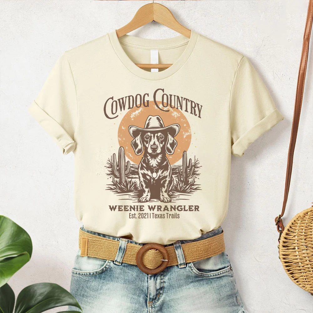 Cowdog Country Funny Dachshund Shirt, Dog Lover Gift, Western Wiener, Vintage Doxie T-Shirt, Dachshund Gift for Dog Moms &amp; Dads, Doxie mom