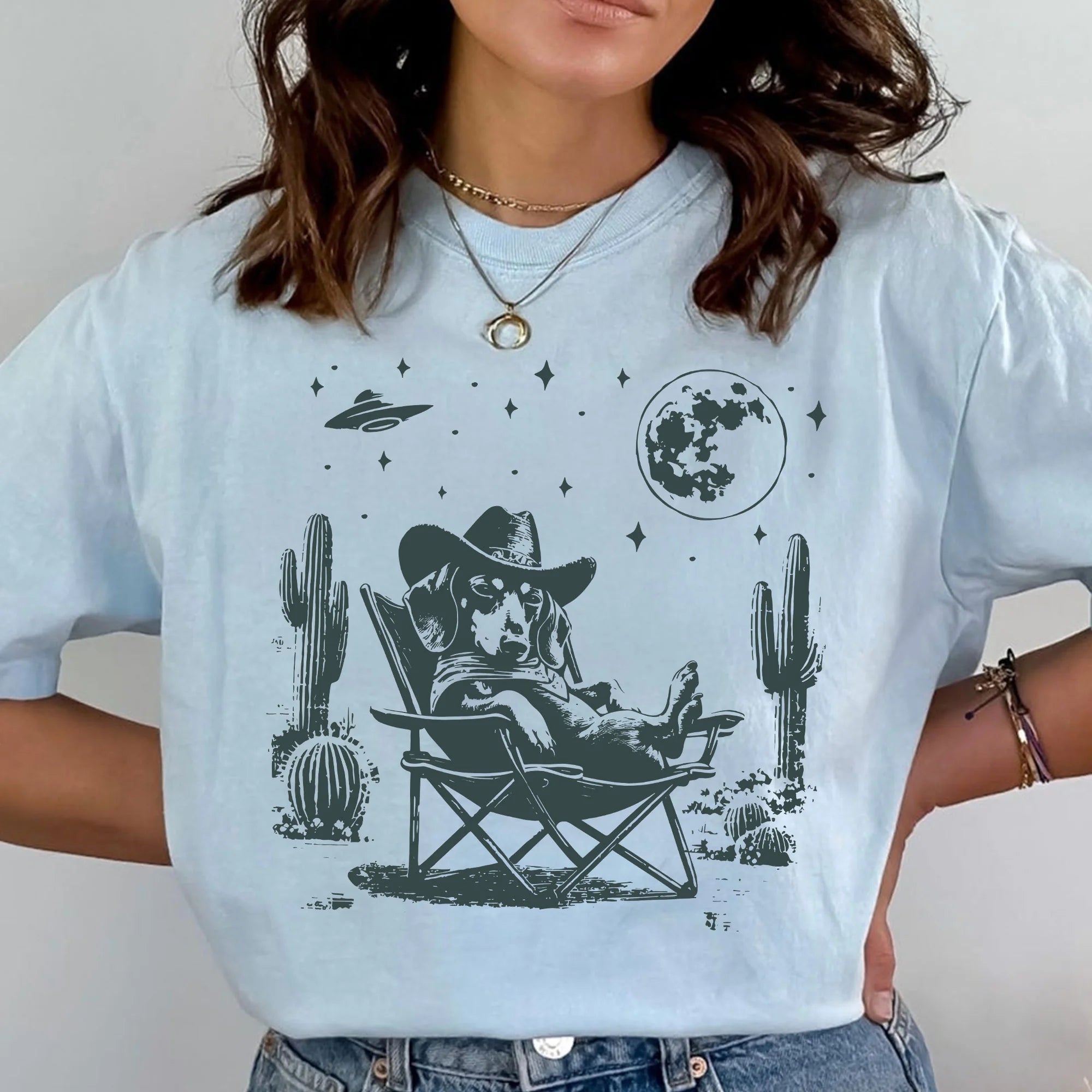 Dachshund Doxie Vintage Shirt UFO Western Shirt, Retro T-Shirt, Cowboy TShirt, Wild West, Dogful DogMom, Dogfulness Shirting Weenie