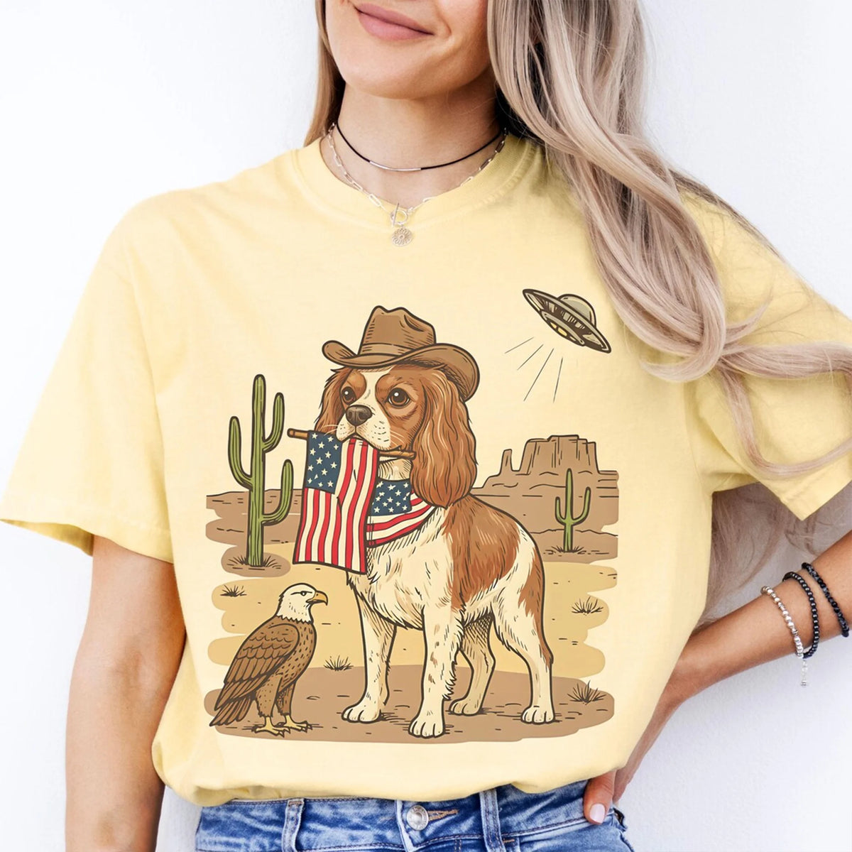 Vintage Cavalier King Charles Spaniel July Fourth Dog t-Shirt