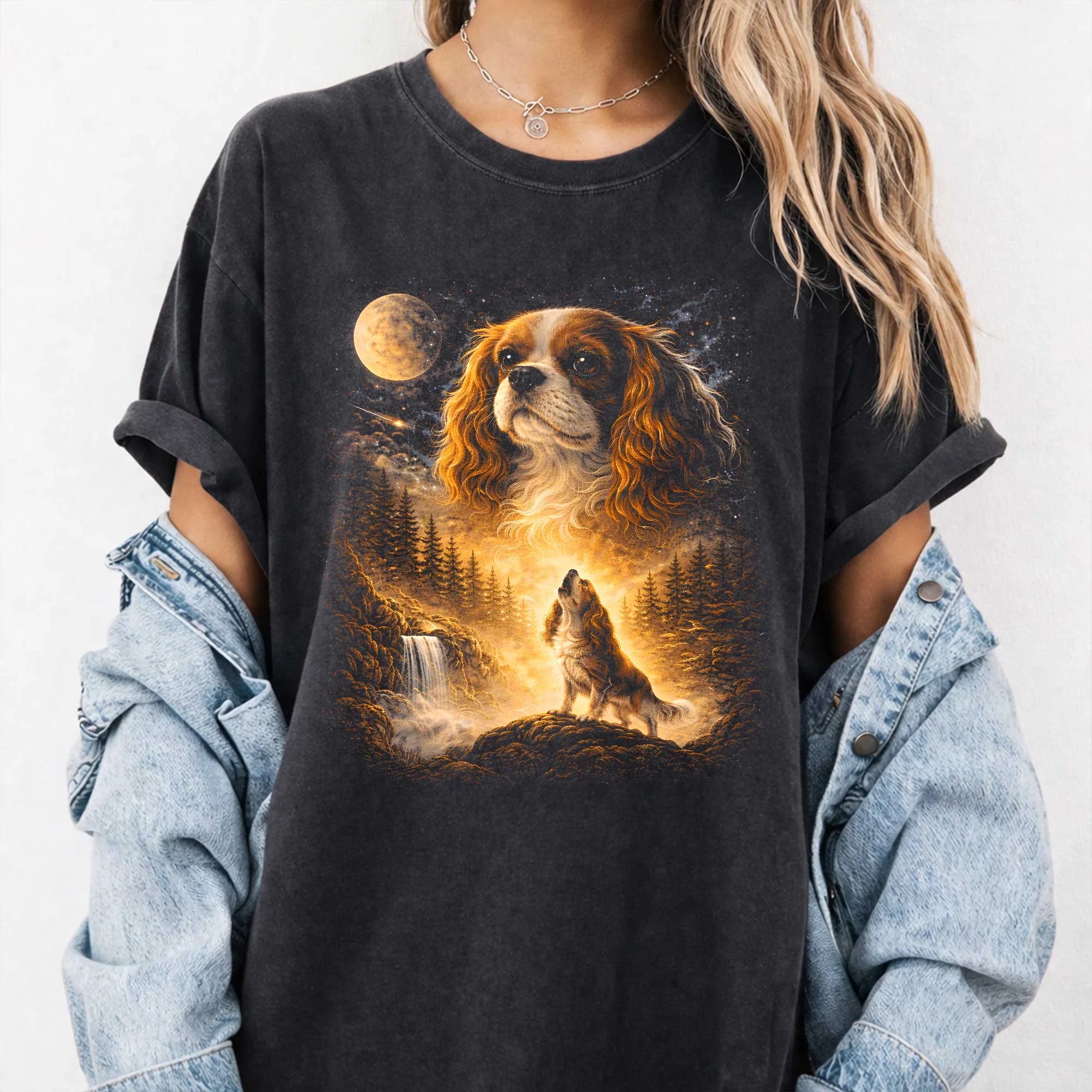 Cavalier Howling Moon Vintage Retro Dog Graphic T-Shirt
