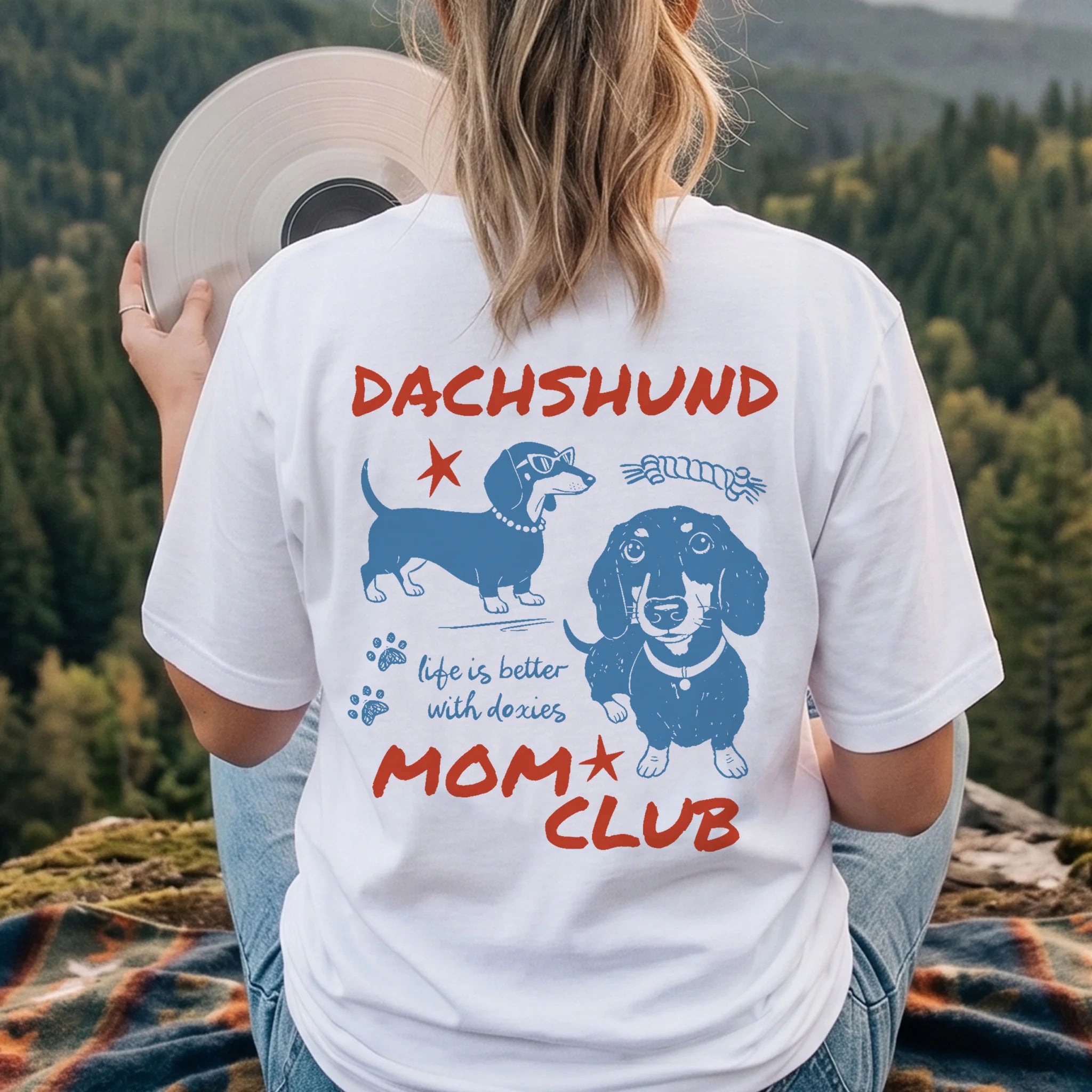 Dachshund Mom T-Shirt Comfort Colors Retro Wiener Dog Mama Tee