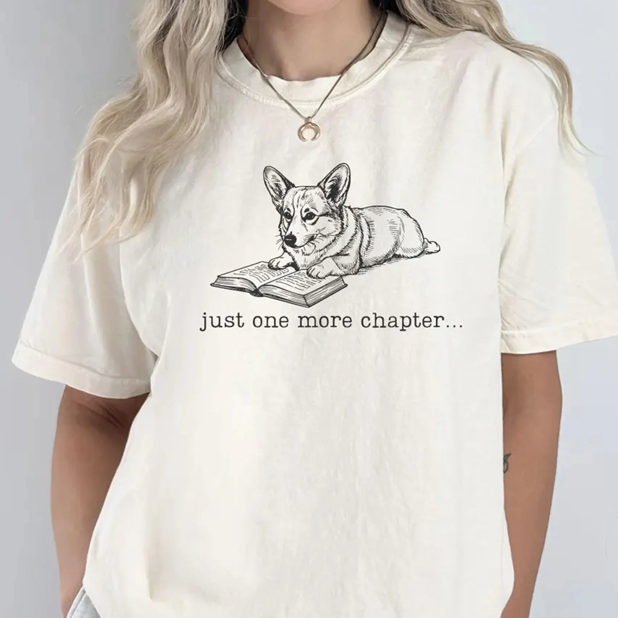 Corgi Reading t-Shirt Comfort Colors Dog Mom Book Lover Tee