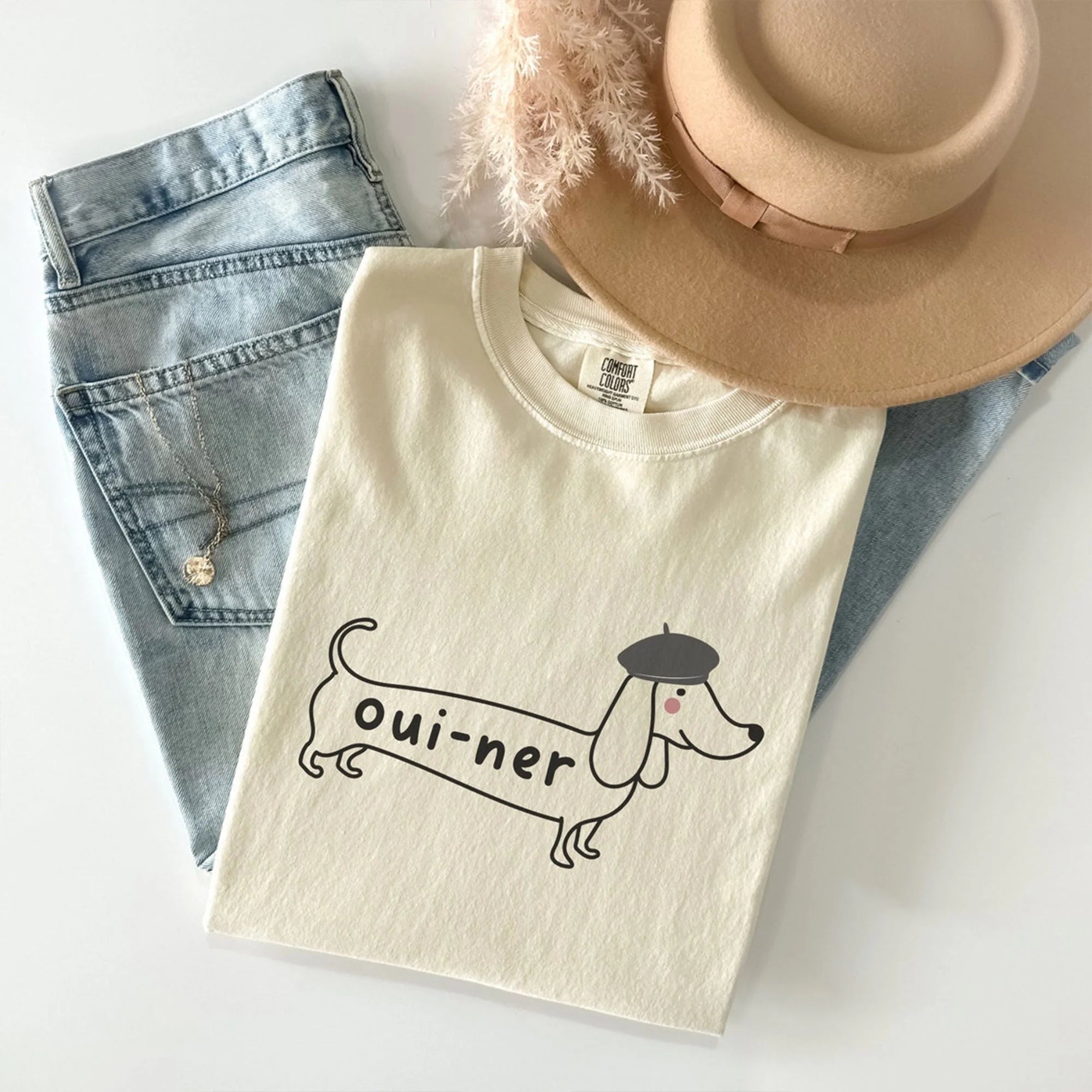 Funny Dachshund Shirt, Doxie Mom Tee, Wiener Dog Lover Gift