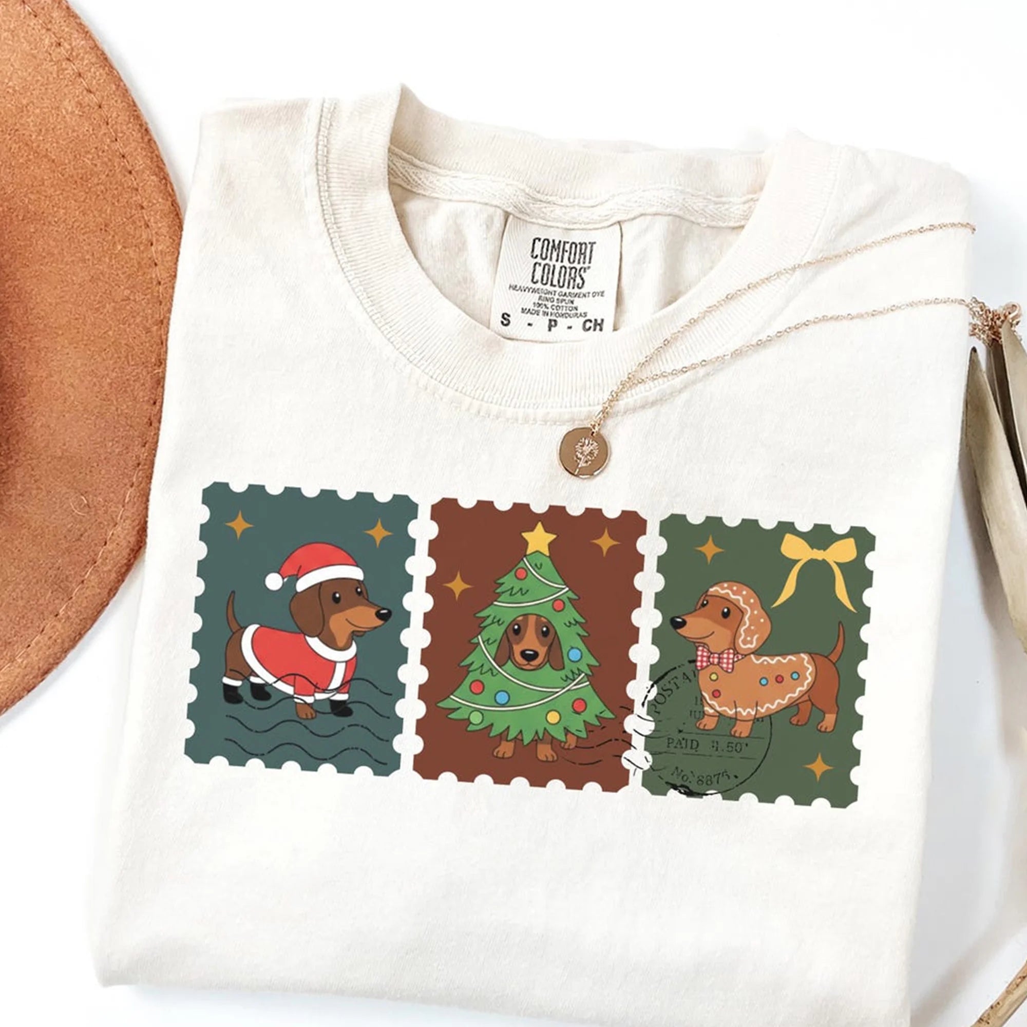 Dachshund Christmas Shirt, Cute Sausage Dog Xmas Stamp Tee Women